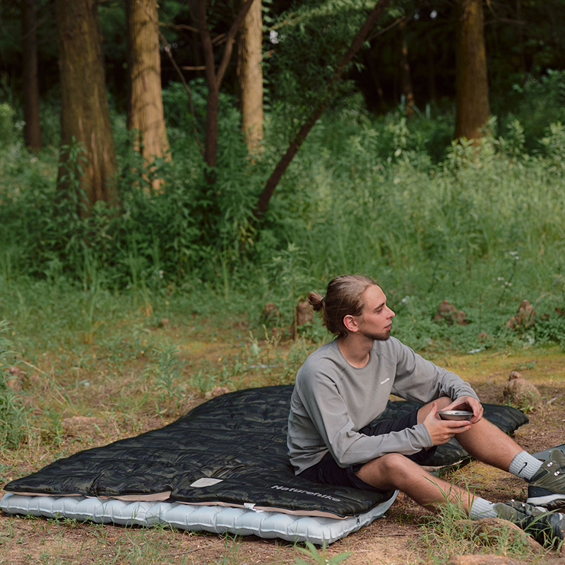 Naturehike spací vak M320 s kapucňou 1560g - tmavá kamufláž - ľavý